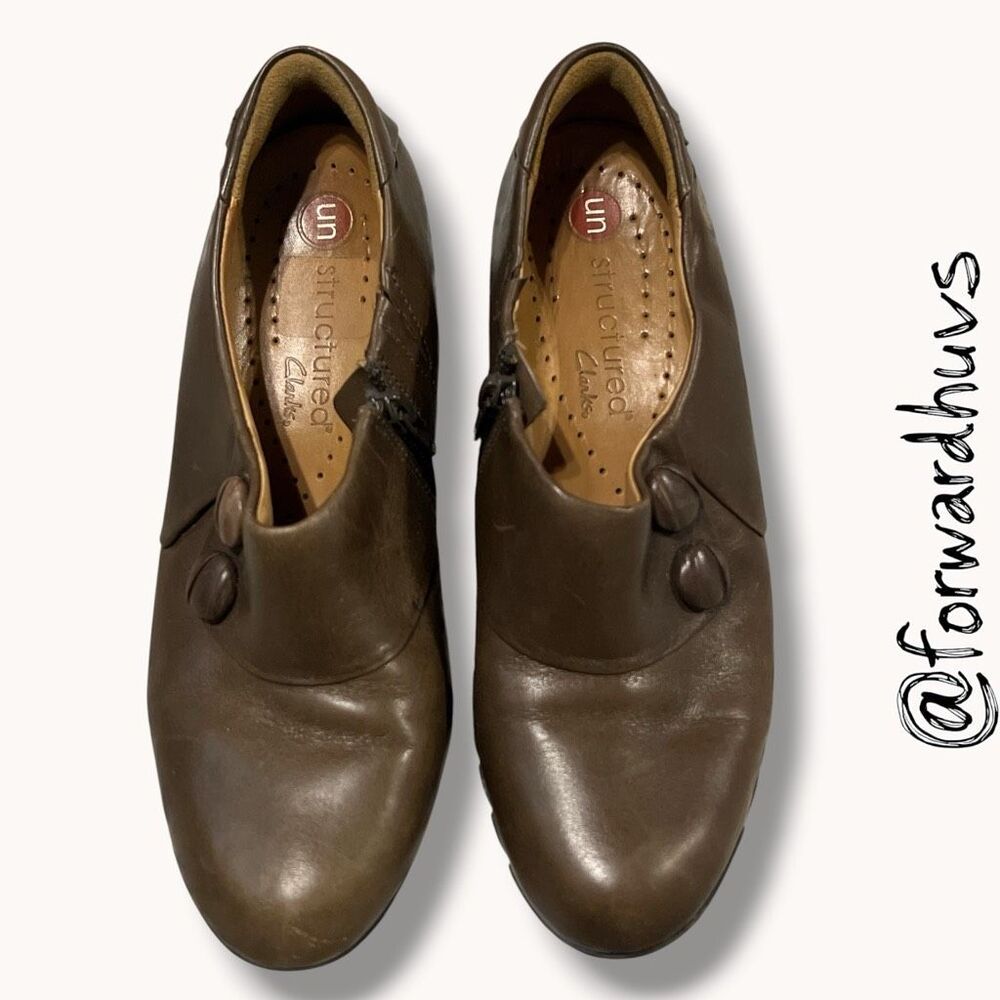 Clarks Un Structured Brown Leather Ankle Booties 7M